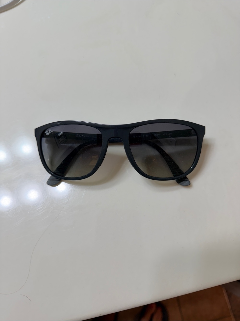 Classic Men’s Ray-Ban Sunglasses -